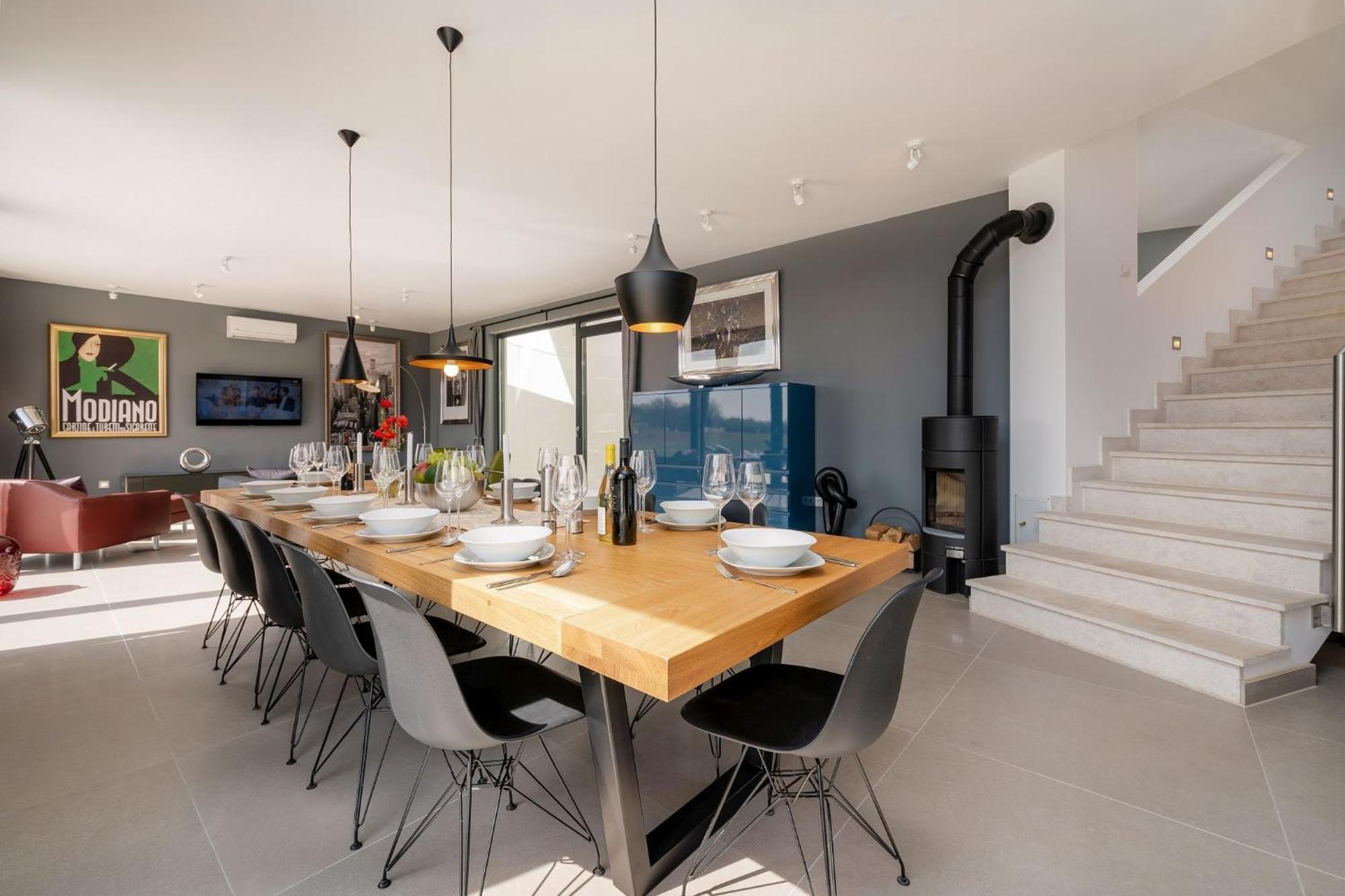 Corolan Villa